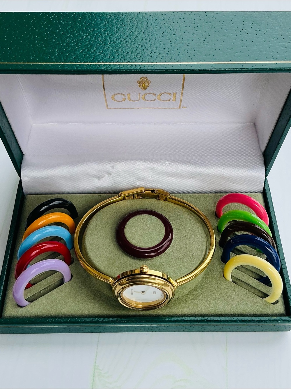 Gucci Gold Women's Bangle Watch with Interchangeable Color Bezels🔥🔥